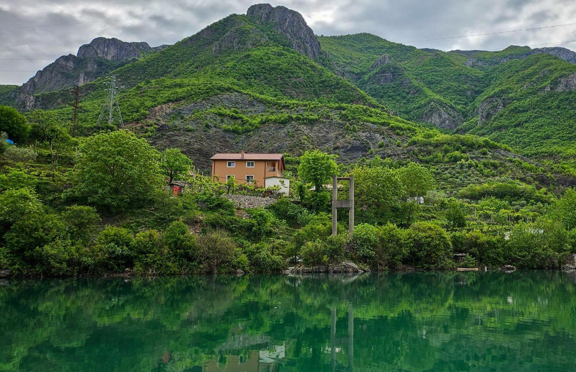 Koman_Lakeview_Apartments Shkodër Dış mekan fotoğraf